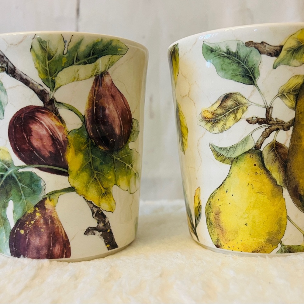 Pier 1 Imports Verona Fruit Motif
16oz Mug Pears and Figs